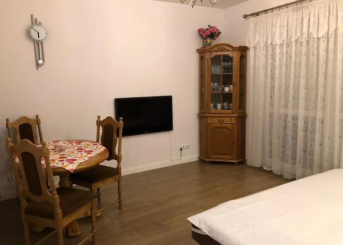 Cozy Apartment So Far